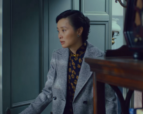 易投投 当54岁于和伟和49岁曾黎演夫妻，二人一同框，画面就尴尬了